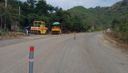 Trải thảm nhựa 001